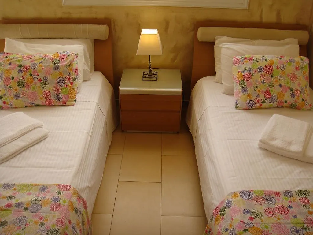 Athena Villa أيا نابا 0*,  قبرص